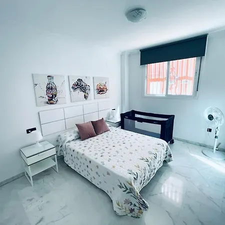 Aljaralto Sevilla Апартаменты *